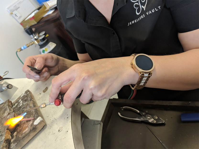 jewellery repairs and custom made jewellery onsite south of Brisbane in Capalaba